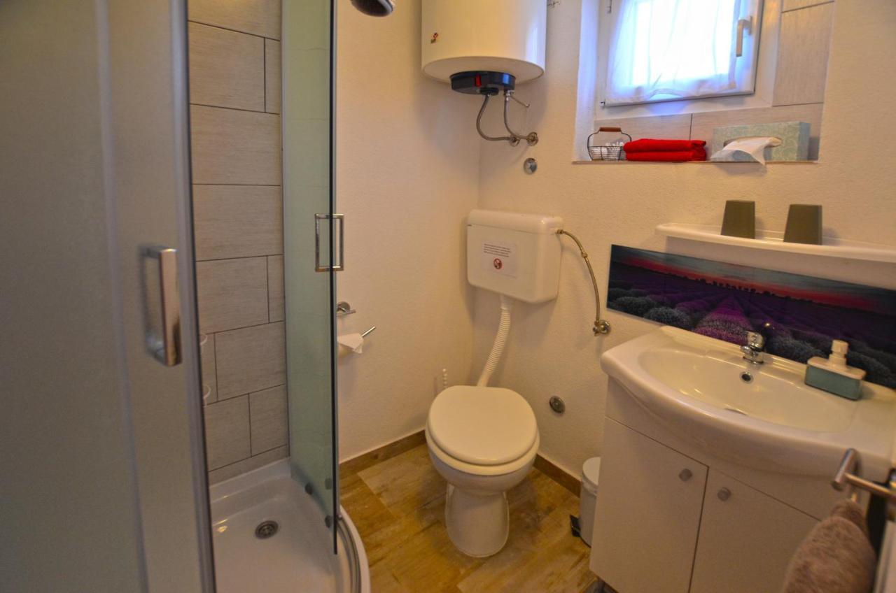 Bavica Apartments 罗维尼 外观 照片