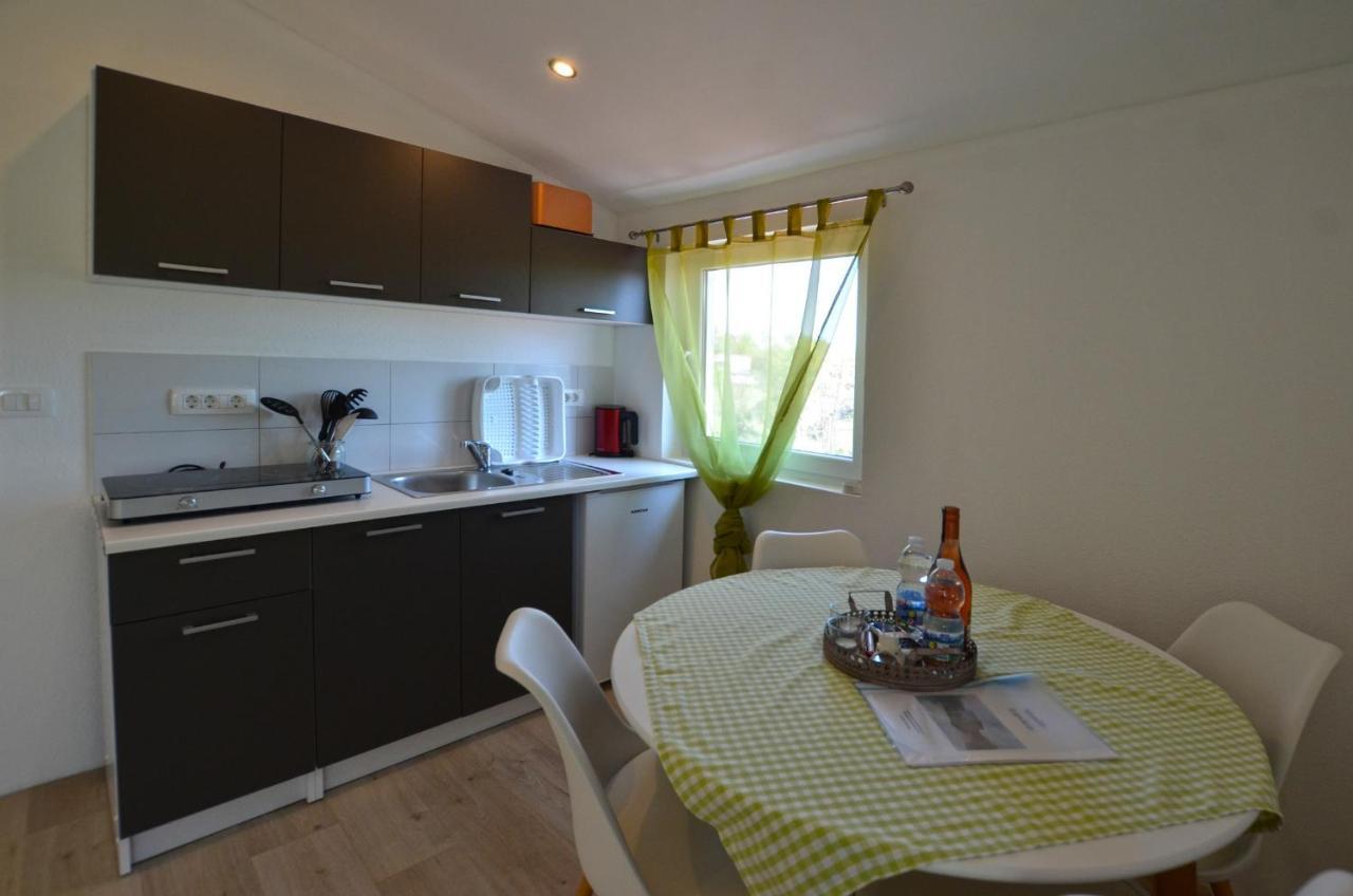 Bavica Apartments 罗维尼 外观 照片